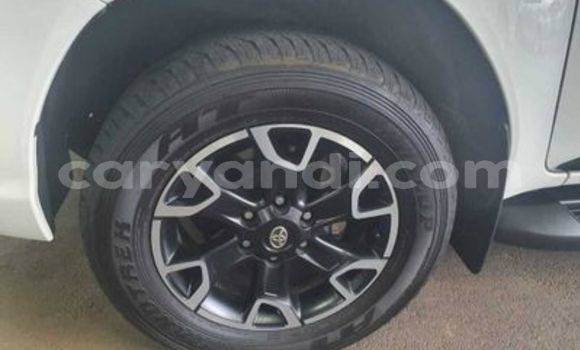 Acheter Occasion Voiture Toyota Hilux Blanc à Chambishi, Copperbelt Acheter Occasion Voiture Toyota Hilux Blanc à Chambishi, Copperbelt