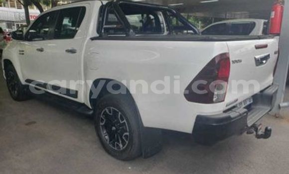 Acheter Occasion Voiture Toyota Hilux Blanc à Chambishi, Copperbelt Acheter Occasion Voiture Toyota Hilux Blanc à Chambishi, Copperbelt