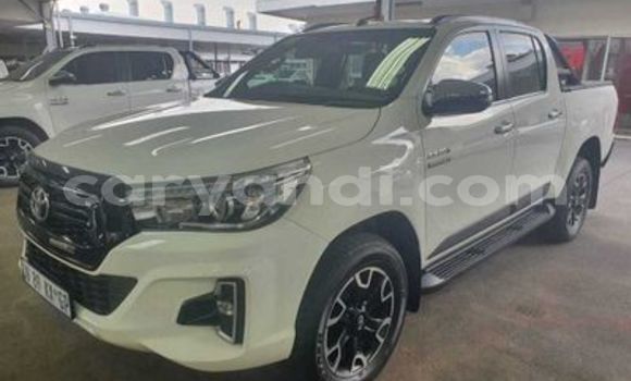 Acheter Occasion Voiture Toyota Hilux Blanc à Chambishi, Copperbelt Acheter Occasion Voiture Toyota Hilux Blanc à Chambishi, Copperbelt