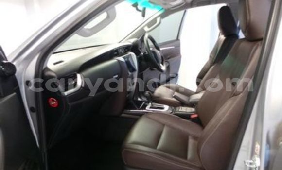 Acheter Occasion Voiture Toyota Fortuner Gris à Lundazi, Est Acheter Occasion Voiture Toyota Fortuner Gris à Lundazi, Est