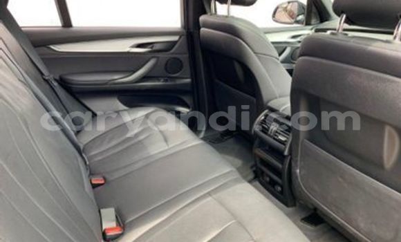 Acheter Occasion Voiture BMW X5 Blanc à Chambishi, Copperbelt Acheter Occasion Voiture BMW X5 Blanc à Chambishi, Copperbelt