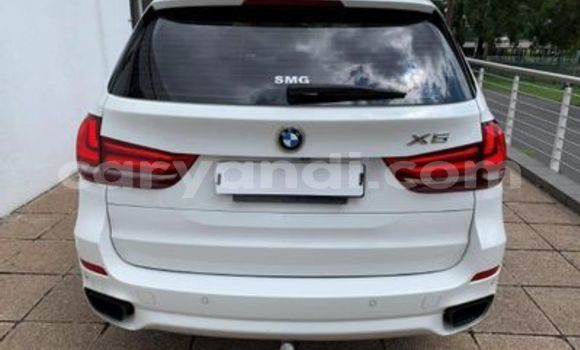 Acheter Occasion Voiture BMW X5 Blanc à Chambishi, Copperbelt Acheter Occasion Voiture BMW X5 Blanc à Chambishi, Copperbelt