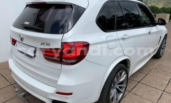 Acheter Occasion Voiture BMW X5 Blanc à Chambishi, Copperbelt Acheter Occasion Voiture BMW X5 Blanc à Chambishi, Copperbelt