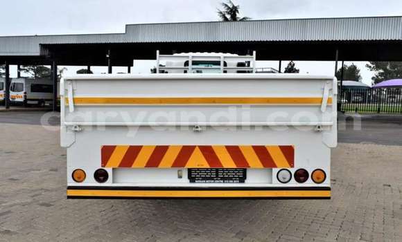 Buy Used Isuzu Trooper White Car in Import - Dubai in Zambia Buy Used Isuzu Trooper White Car in Import - Dubai in Zambia