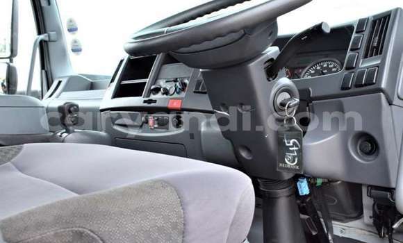 Buy Used Isuzu Trooper White Car in Import - Dubai in Zambia Buy Used Isuzu Trooper White Car in Import - Dubai in Zambia