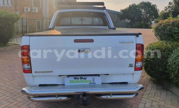 Buy Import Toyota Hilux White Car in Import - Dubai in Zambia Buy Import Toyota Hilux White Car in Import - Dubai in Zambia