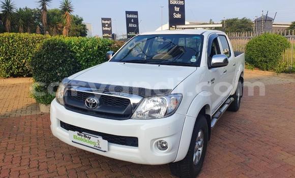 Buy Import Toyota Hilux White Car in Import - Dubai in Zambia Buy Import Toyota Hilux White Car in Import - Dubai in Zambia