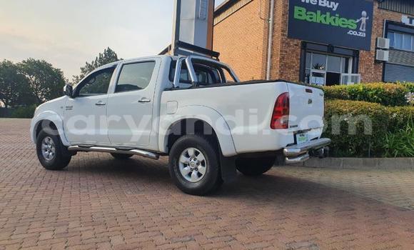 Buy Import Toyota Hilux White Car in Import - Dubai in Zambia Buy Import Toyota Hilux White Car in Import - Dubai in Zambia