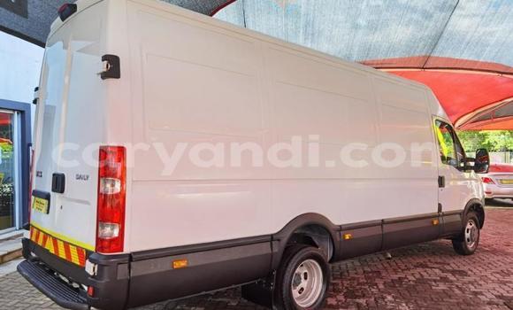 Acheter Occasion Voiture IVECO Massif Blanc à Chinsali, Nord Acheter Occasion Voiture IVECO Massif Blanc à Chinsali, Nord