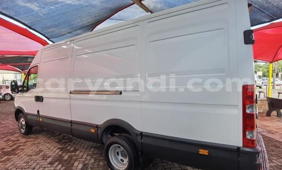 Acheter Occasion Voiture IVECO Massif Blanc à Chinsali, Nord Acheter Occasion Voiture IVECO Massif Blanc à Chinsali, Nord