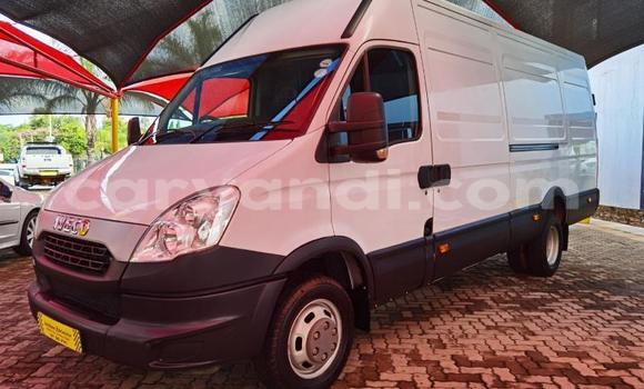 Acheter Occasion Voiture IVECO Massif Blanc à Chinsali, Nord Acheter Occasion Voiture IVECO Massif Blanc à Chinsali, Nord