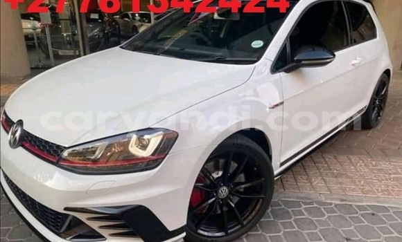 Tenga Tsaru Volkswagen Golf GTI Chena Mota in Lusaka in Zambia