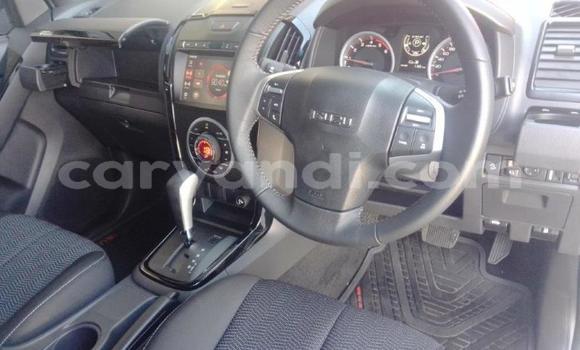 Acheter Occasion Voiture Isuzu D–MAX Blanc à Chingola, Zambie Acheter Occasion Voiture Isuzu D–MAX Blanc à Chingola, Zambie