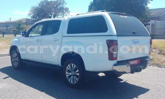 Acheter Occasion Voiture Isuzu D–MAX Blanc à Chingola, Zambie Acheter Occasion Voiture Isuzu D–MAX Blanc à Chingola, Zambie