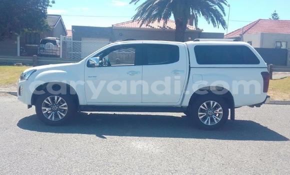 Acheter Occasion Voiture Isuzu D–MAX Blanc à Chingola, Zambie Acheter Occasion Voiture Isuzu D–MAX Blanc à Chingola, Zambie