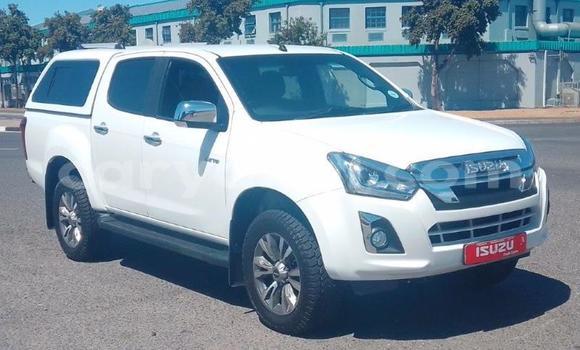 Acheter Occasion Voiture Isuzu D–MAX Blanc à Chingola, Zambie Acheter Occasion Voiture Isuzu D–MAX Blanc à Chingola, Zambie