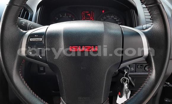 Nunua Ilio tumika Isuzu KB Nyeusi Gari ndani ya Chingola nchini Zambia Nunua Ilio tumika Isuzu KB Nyeusi Gari ndani ya Chingola nchini Zambia