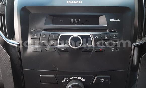 Nunua Ilio tumika Isuzu KB Nyeusi Gari ndani ya Chingola nchini Zambia Nunua Ilio tumika Isuzu KB Nyeusi Gari ndani ya Chingola nchini Zambia