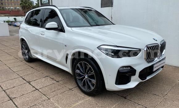 Nunua Ilio tumika BMW X5 Nyeupe Gari ndani ya Chipata nchini Zambia