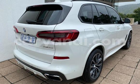 Acheter Occasion Voiture BMW X5 Blanc à Chipata, Zambie Acheter Occasion Voiture BMW X5 Blanc à Chipata, Zambie