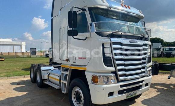 Buy Used Scania Irizar White Truck in Ndola in Zambia
