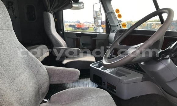 Acheter Occasion Utilitaire DAF CF Blanc à Chipata, Zambie Acheter Occasion Utilitaire DAF CF Blanc à Chipata, Zambie