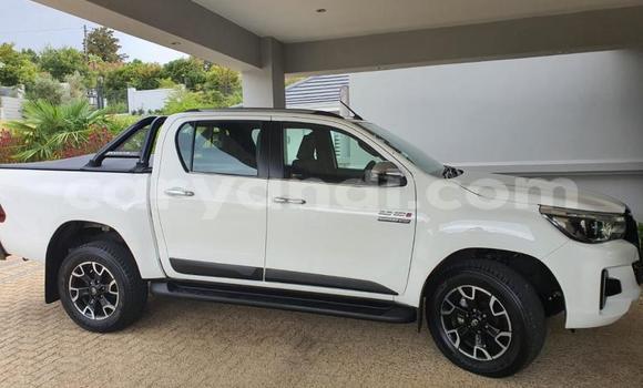 Acheter Occasion Voiture Toyota Hilux Blanc à Lusaka, Zambie Acheter Occasion Voiture Toyota Hilux Blanc à Lusaka, Zambie