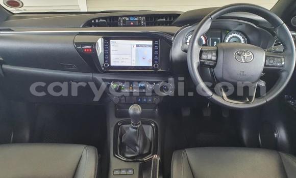 Acheter Occasion Voiture Toyota Hilux Blanc à Lusaka, Zambie Acheter Occasion Voiture Toyota Hilux Blanc à Lusaka, Zambie