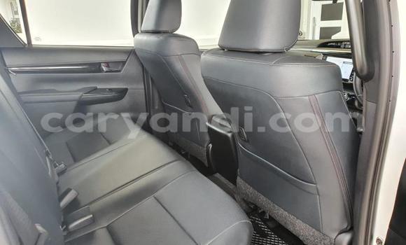 Acheter Occasion Voiture Toyota Hilux Blanc à Lusaka, Zambie Acheter Occasion Voiture Toyota Hilux Blanc à Lusaka, Zambie