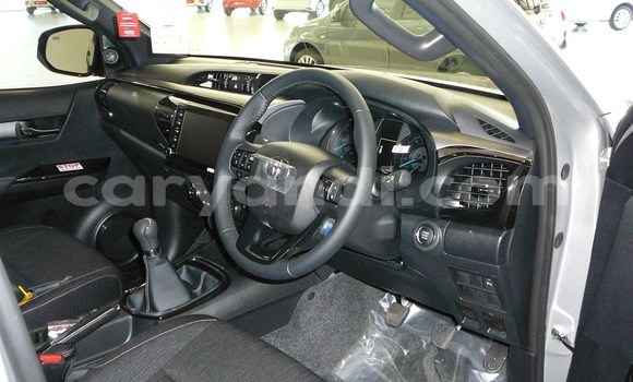Acheter Occasion Voiture Toyota Hilux Gris à Lusaka, Zambie Acheter Occasion Voiture Toyota Hilux Gris à Lusaka, Zambie