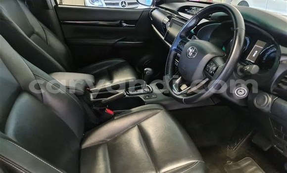 Nunua Ilio tumika Toyota Hilux Fedha Gari ndani ya Lusaka nchini Zambia Nunua Ilio tumika Toyota Hilux Fedha Gari ndani ya Lusaka nchini Zambia