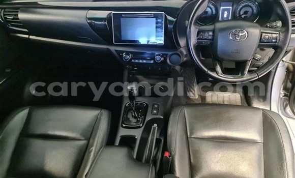 Nunua Ilio tumika Toyota Hilux Fedha Gari ndani ya Lusaka nchini Zambia Nunua Ilio tumika Toyota Hilux Fedha Gari ndani ya Lusaka nchini Zambia