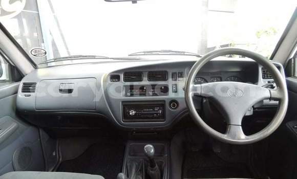 Acheter Occasion Voiture Toyota Avanza Blanc à Lusaka, Zambie Acheter Occasion Voiture Toyota Avanza Blanc à Lusaka, Zambie