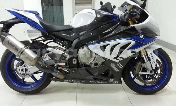 Buy Used BMW HP Blue Bike in Lusaka in Zambia