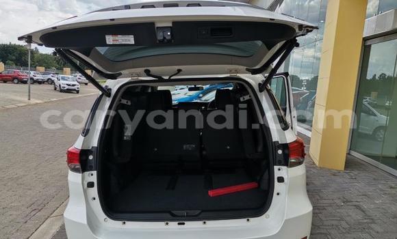 Buy Used Toyota Hilux White Car in Ndola in Zambia Buy Used Toyota Hilux White Car in Ndola in Zambia