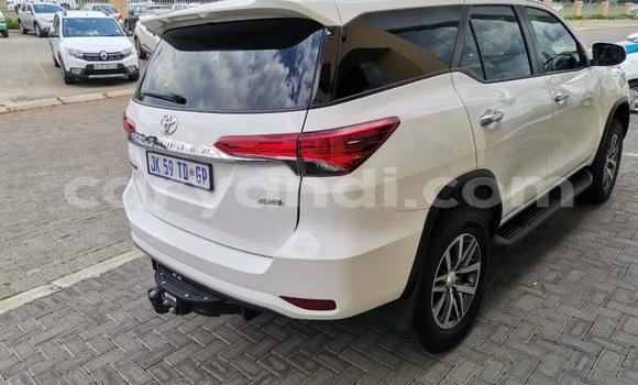 Buy Used Toyota Hilux White Car in Ndola in Zambia Buy Used Toyota Hilux White Car in Ndola in Zambia