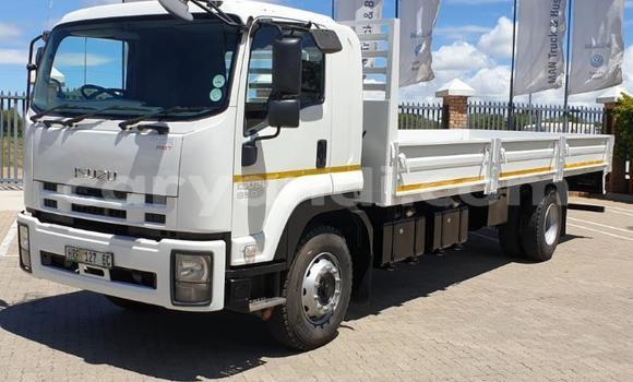 Buy Used Isuzu FTR 850 White Truck in Chingola in Zambia Buy Used Isuzu FTR 850 White Truck in Chingola in Zambia