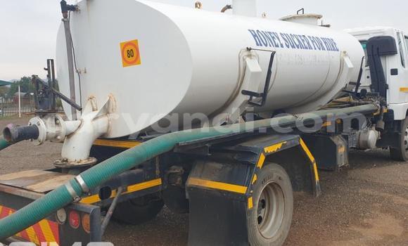 Acheter Occasion Utilitaire Mitsubishi Fuso Blanc à Chingola, Zambie Acheter Occasion Utilitaire Mitsubishi Fuso Blanc à Chingola, Zambie