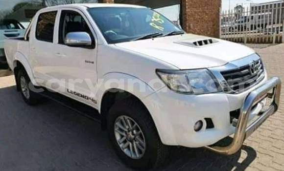 Buy Used Toyota Hilux White Car in Chipata in Zambia Buy Used Toyota Hilux White Car in Chipata in Zambia