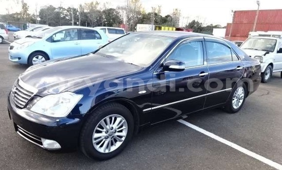 Acheter Import Voiture Toyota Crown Bleu à Lusaka, Zambie Acheter Import Voiture Toyota Crown Bleu à Lusaka, Zambie