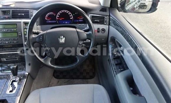 Acheter Import Voiture Toyota Crown Bleu à Lusaka, Zambie Acheter Import Voiture Toyota Crown Bleu à Lusaka, Zambie