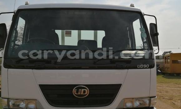 Acheter Occasion Utilitaire Nissan UD Blanc à Kalomo, Du sud Acheter Occasion Utilitaire Nissan UD Blanc à Kalomo, Du sud