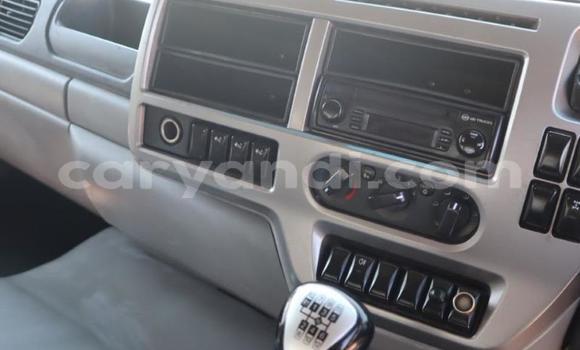 Acheter Occasion Utilitaire Nissan UD Blanc à Kalomo, Du sud Acheter Occasion Utilitaire Nissan UD Blanc à Kalomo, Du sud