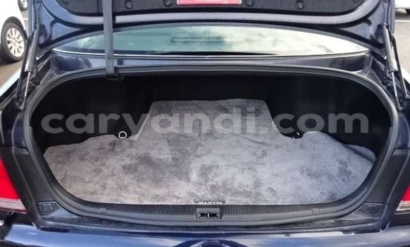 Acheter Import Voiture Toyota Crown Bleu à Lusaka, Zambie Acheter Import Voiture Toyota Crown Bleu à Lusaka, Zambie