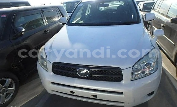 Acheter Occasion Voiture Toyota RAV4 Blanc à Lusaka, Zambie Acheter Occasion Voiture Toyota RAV4 Blanc à Lusaka, Zambie