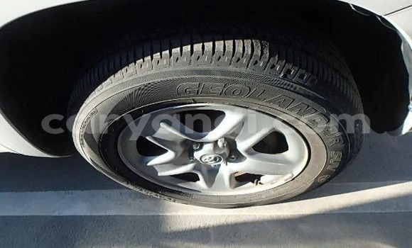 Acheter Occasion Voiture Toyota RAV4 Blanc à Lusaka, Zambie Acheter Occasion Voiture Toyota RAV4 Blanc à Lusaka, Zambie