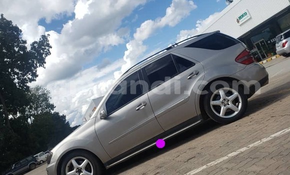 Tenga Tsaru Mercedes-Benz GLC 250D Sirivha Mota in Ndola in Zambia Tenga Tsaru Mercedes-Benz GLC 250D Sirivha Mota in Ndola in Zambia