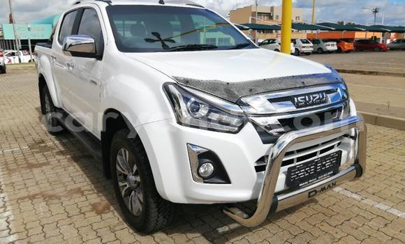 Acheter Occasion Voiture Isuzu D–MAX Blanc à Lusaka, Zambie