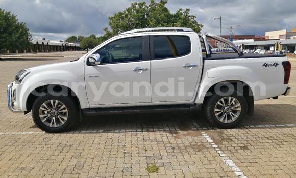 Buy Used Isuzu D–MAX White Car in Lusaka in Zambia Buy Used Isuzu D–MAX White Car in Lusaka in Zambia