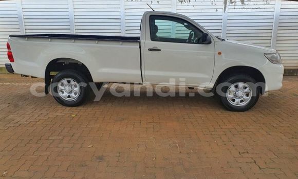 Buy Used Toyota Hilux White Car in Chingola in Zambia Buy Used Toyota Hilux White Car in Chingola in Zambia